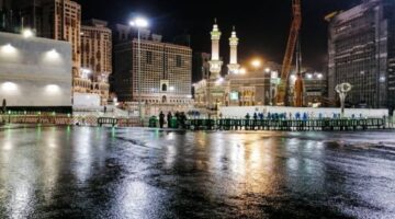 أمطار غزيرة تصاحبها رياح "أمن الطرق" يصدر تنبيه لمستخدمي الطرق بمكة