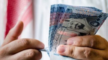 ما هي خطوات تحديث بيانات الضمان المطور؟ "وزارة الموارد البشرية" توضح