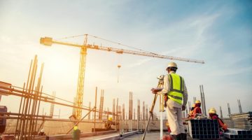 الموارد البشرية تبدأ أولى مراحل التوثيق الالكتروني لـ عقود توطين التشغيل والصيانة