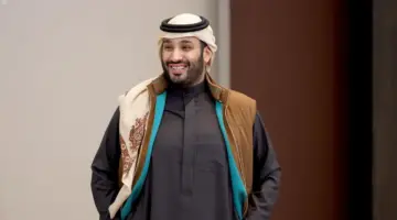 كم يبلغ سعر جاكيت ولي العهد الذي ظهر به في لقاء لندسي غرام في مدينة العلا؟