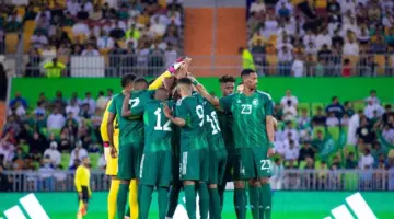 "في الوقت بدل الضائع" المنتخب السعودي يحقق فوزه الأول بالتغلب على عُمان بنتيجة 2-1