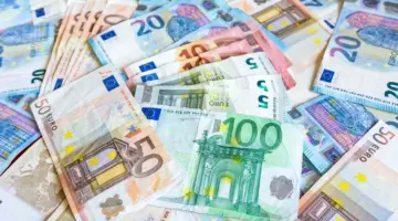 يقترب على 34 جنيه .. سعر اليورو اليوم السبت 13 يناير 2024 في البنوك شراء وبيع