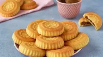 ما هي طريقة عمل معمول التمر بقوام هش وطعم رائع خطوة بخطوة في البيت