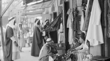 أعضاء بالكنسيت وعدد من الضباط الاسرائيليين يتواجدون على سفرة رمضانية لعائلة من بدو النقب