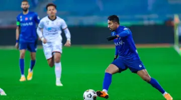 المواجهة المنتظرة .. موعد مباراة الهلال والشباب في دوري روشن والقنوات الناقلة مجانًا