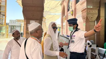 أكثر من 1000 طالب وطالبة بجامعة طيبة يشاركون في تقديم خدمات تطوعية بالحرم النبوي