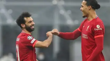 صلاح وفان دايك هل يرحلون عن الريدز نهاية الموسم؟ عروض خيالية تنتظر اللاعبين في الدوري السعودي