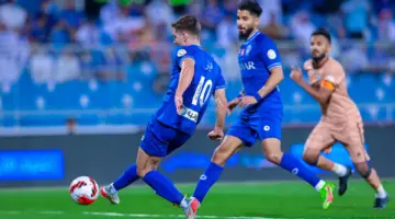 الهلال في مواجهة قوية أمام ضمك اليوم بدوري روشن السعودي