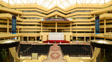 جامعة القصيم تصدر قرارا صارم بشأن الالتزام بالزي الوطني لتأكيد الهوية الوطنية 