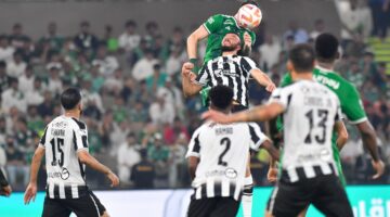 مواجهة نارية تجمع بين الشباب والأهلي اليوم ضمن منافسات دوري روشن السعودي 