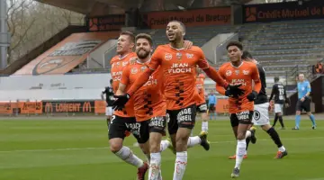 لوريان يلاقي كليرمون اليوم ضمن منافسات الدوري الفرنسي  