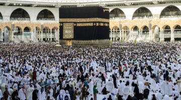 وزارة الداخلية تؤكد: الحجاج أدوا طواف الإفاضة ورمي جمرة العقبة بأمان