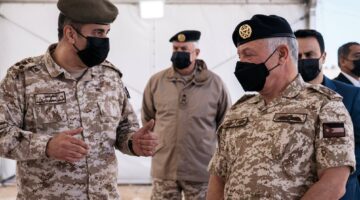 القوات المسلحة الأردنية تعلن تنفيذ إنزالين جويين للمساعدات الإنسانية على جنوب غزة