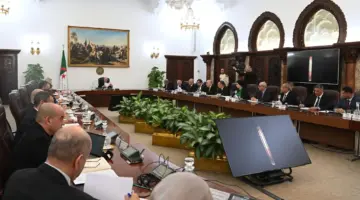 تصل لهذه النسبة.. الحكومة الجزائرية تقرر تثمين معاشات المتقاعدين 2024 