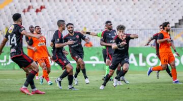 احتلال المربع الذهبي.. الأهلي يستعيد قوته في الدوري المصري بعد مباراته أمام فاركو 