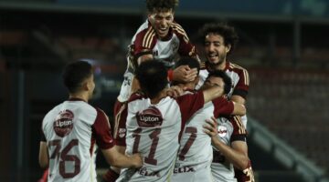 ملاحقة القمة.. الأهلي في مواجهة حاسمة أمام فاركو اليوم بالدوري المصري 