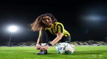 من هي لاعبة كرة القدم الأمريكية مريم التميمي؟ رمز الإصرار والمثابرة في عالم كرة القدم النسائية