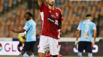 النادي لأهلي يتفوق على بيراميدز بثلاثة أهداف مقابل هدفين ويقترب من الصدارة
