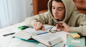 ماهي أهم الأشياء المفيدة لزيادة التركيز والحفظ لطلاب الثانوية العامة؟