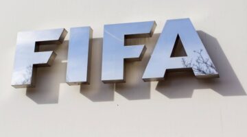 "فيفا" يبتكر نظام fvs بدلاً من تقنية الفيديو في المباريات ب VAR