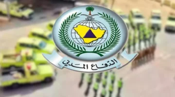 قوات الدفاع المدني تباشر واقعة سقوط مبنى مكة الشعبي القديم