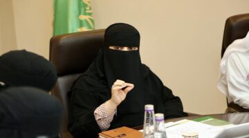 "غرامة 100 ألف ريال".. ابتسام الحميزى تعلن عن تغريم أى جهة حكومية تمتنع عن العمل وفق بطاقة امتياز لكبار السن