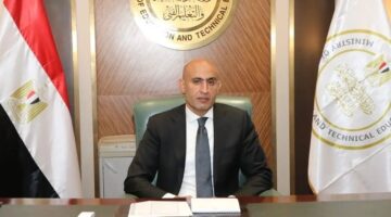 وزير التربية والتعليم يكشف عن تطبيق هذا النظام بكافة المدارس الحكومية