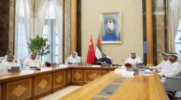 الإمارات والصين يعززان شراكتهما الاستراتيجية من خلال أول اجتماع للجنة الاستثمارية
