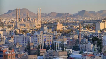 انهيار مفاجئ لسوق العقارات في صنعاء: أراضي فلل سكنية فاخرة تُباع بأسعار هزيلة.. مصادر تكشف الأسباب!