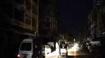 محافظة يمنية تتصدر قائمة انقطاع الكهرباء بـ20 ساعة يوميًا!