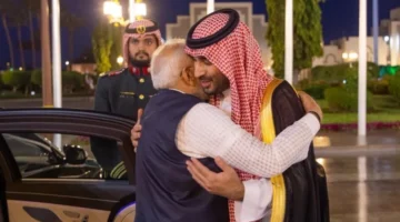 ولي العهد السعودي يستقبل رئيس وزراء الهند في قصر السلام بجدة