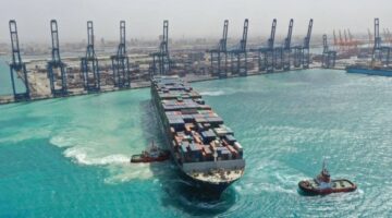 ارتفاع قياسي للصادرات السعودية غير النفطية.. زيادة 14.3% إلى 26.11 مليار دولار في فبراير