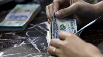 51.06 جنيه للشراء.. سعر الدولار اليوم الاثنين 21 أبريل 2025 بالبنك الأهلى المصرى