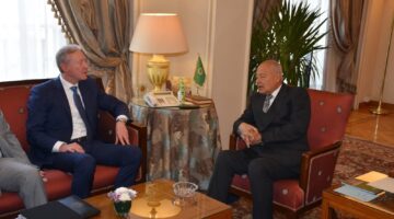 أبو الغيط: أهمية تنفيذ التزام الكيان الصهيوني بوقف إطلاق النار والانسحاب من الأراضي اللبنانية