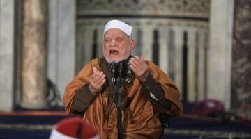 أحمد عمر هاشم يُنقل عاجلًا إلى المستشفى بسبب أزمة صحية.. شاهد التفاصيل في الفيديو!