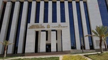 أسعار النفط تواصل انخفاضها وخام برنت يسجل 62.95 دولار للبرميل