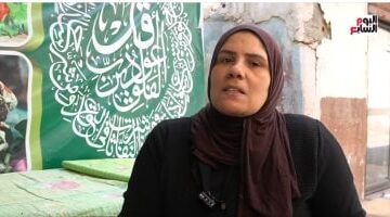 أميرة روض الفرج.. "أم راضى" تهب حياتها لعمل الخير وتوفير وجبات للشقيانين.. فيديو