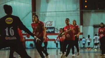 الأهلي يتقدم على الزمالك بالشوط الأول في ختام المجمعة الأولي بنهائي دوري سيدات اليد
