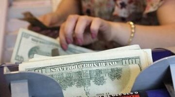 سعر الدولار اليوم الأربعاء 2-4-2025 أمام الجنيه المصري فى بداية التعاملات