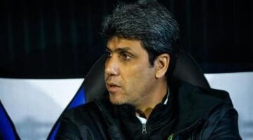 الشيشيني: التجديد لـ زيزو يصنع فجوة بين اللاعبين.. والنادي مش هيقفل حال رحيله