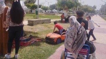 المنياوية يتحدون ارتفاع الحرارة ويخرجون للاحتفال بشم النسيم على الكورنيش