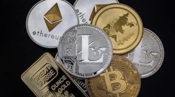 بتكوين يستقر وسط تحسن طفيف في شهية المخاطرة وتوتر مستمر بسبب الحرب التجارية