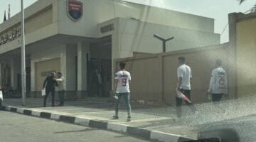 بدء توافد جماهير الزمالك لإستاد القاهرة لمؤزارة الأبيض أمام ستيلينبوش.. صور
