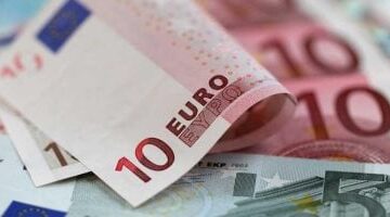 تراجع سعر اليورو أمام الجنيه في البنوك.. إغلاق يومي الاثنين 28 أبريل 2025