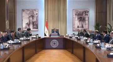 تفاصيل لقاء رئيس الوزراء أعضاء اللجنة المُشكلة لبحث تحديات ومستقبل الإعلام والدراما