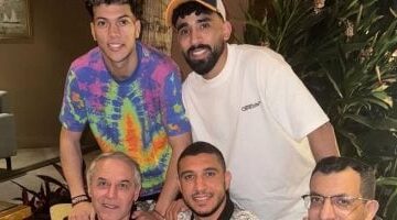 تكريم مميز لكولر من إمام عاشور وربيعة ومروان بعد رحيله عن الأهلي وقبل عودته إلى سويسرا.. صور حصرية