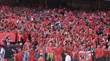 جمهور الأهلي يهز استاد القاهرة بحماس قبل إياب نصف نهائي الأبطال أمام صن داونز