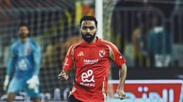 حسين الشحات يقترب من العودة لتشكيل الأهلي بلقاء العودة أمام الهلال