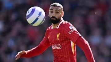 رئيس رابطة الكتاب في إنجلترا: محمد صلاح سيتوج بجائزة أفضل لاعب في البريميرليج