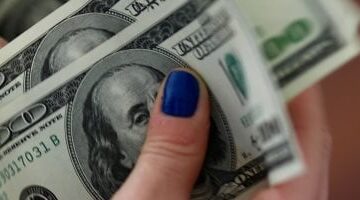 سعر الدولار في البنك الأهلي يبلغ 50.78 جنيه للشراء اليوم الثلاثاء 29 أبريل 2025